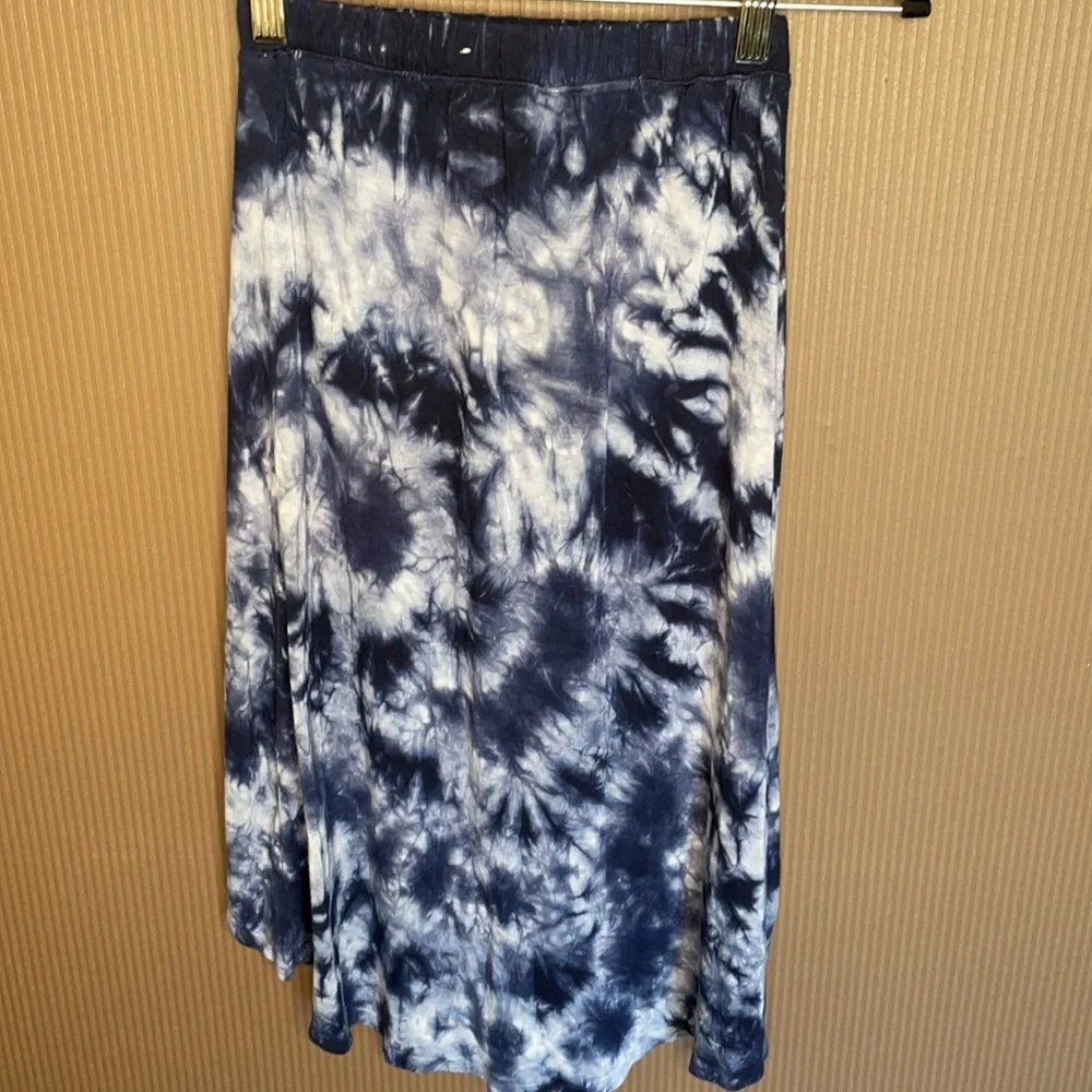Justice‎ blue tie dye long skirt size 6/7
